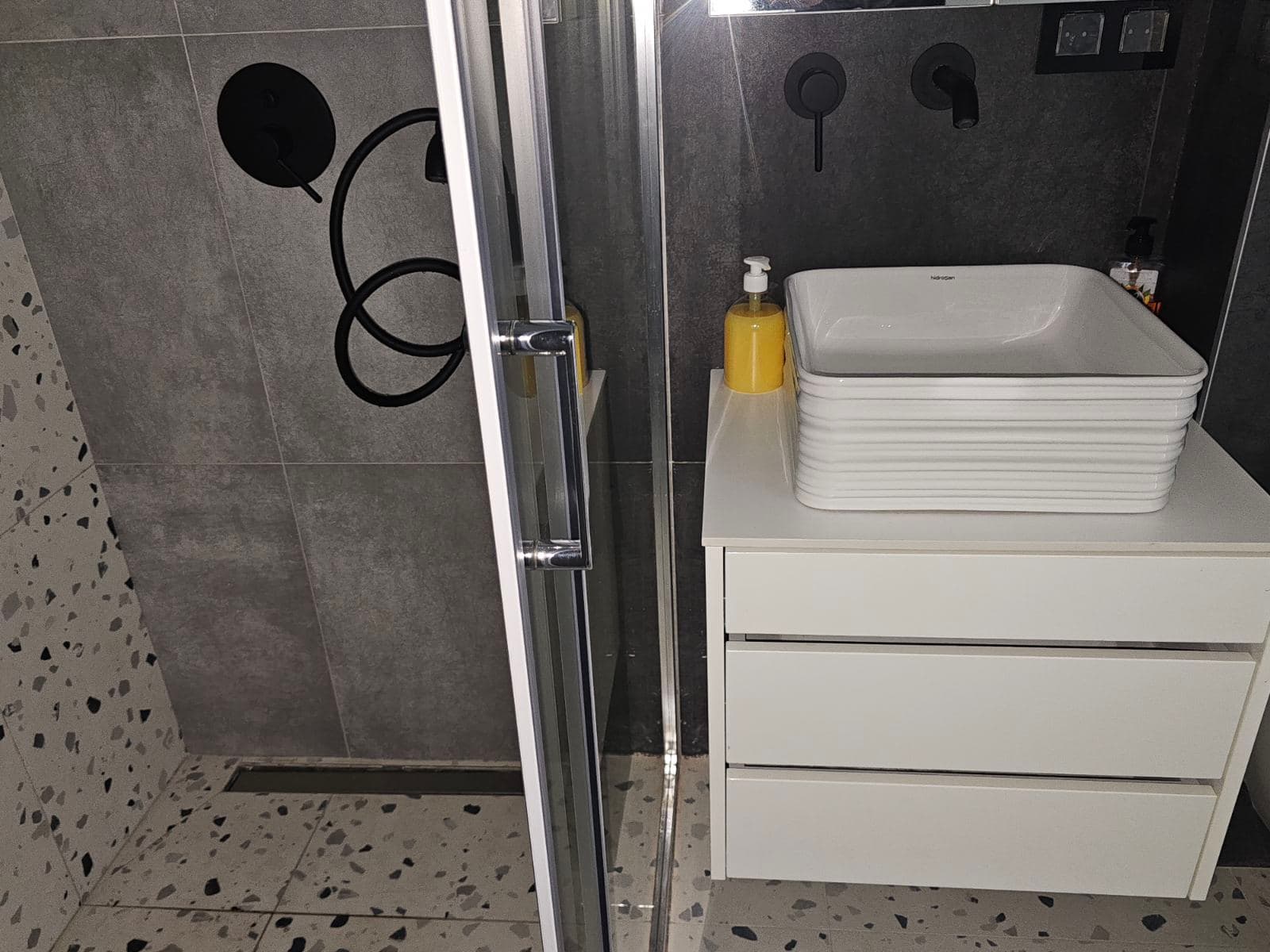 Montaža sanitarije i galanterije - HIDRO MONT JOVANČIĆ